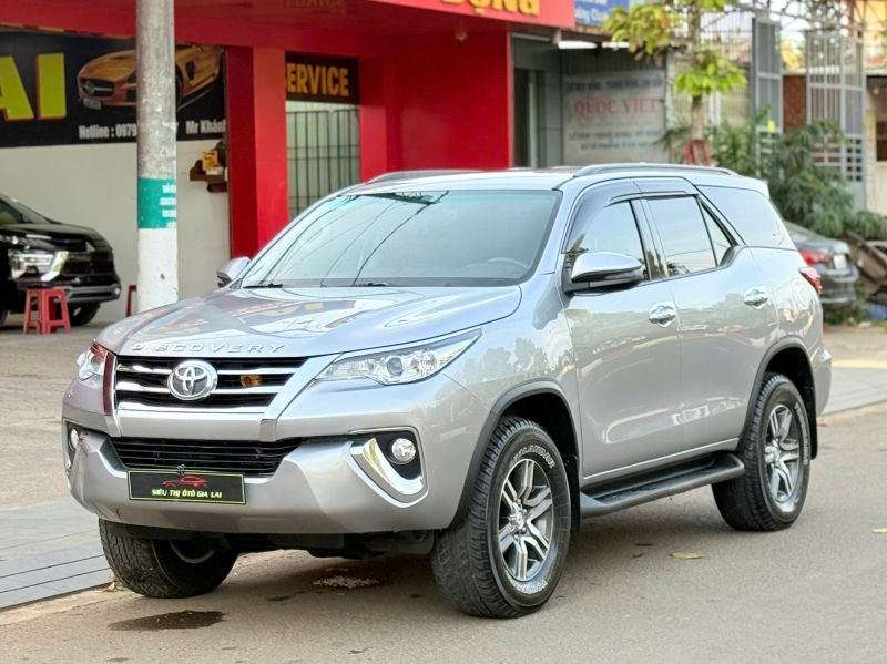 Xe Toyota Fortuner 2.4G 4x2 AT 2019