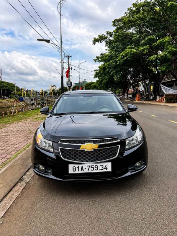 BÁN CHEVROLET CRUZE 